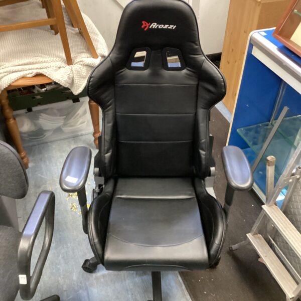 Front view of a used Arozzi gaming chair.