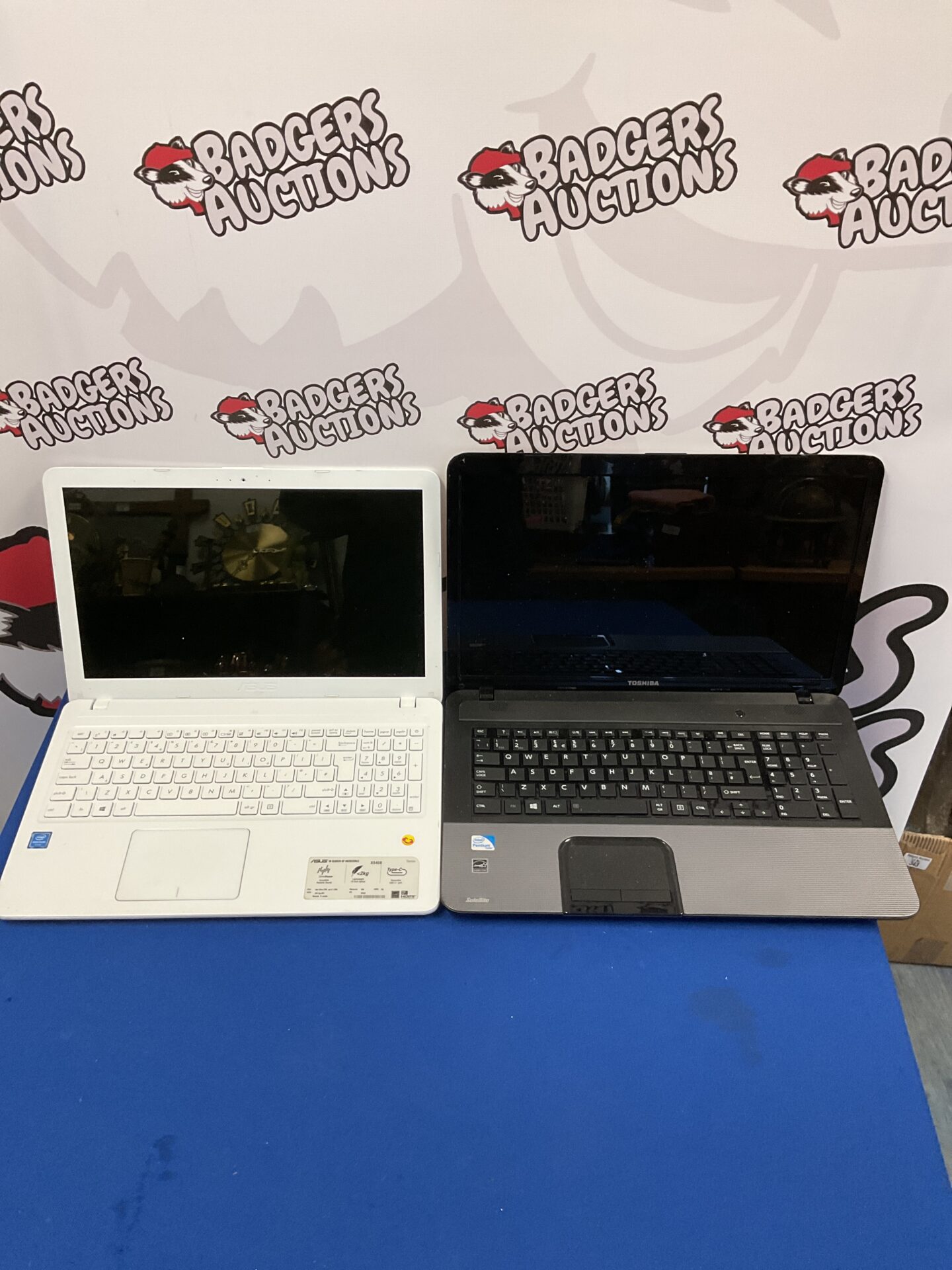 211 Asus x540s & toshiba satellite laptops (no chargers)