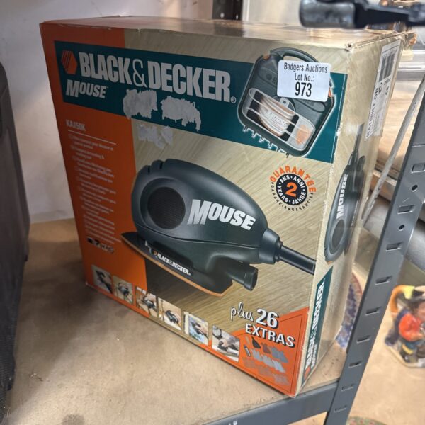 Black & Decker KA150 Mouse Sander detail power tool.