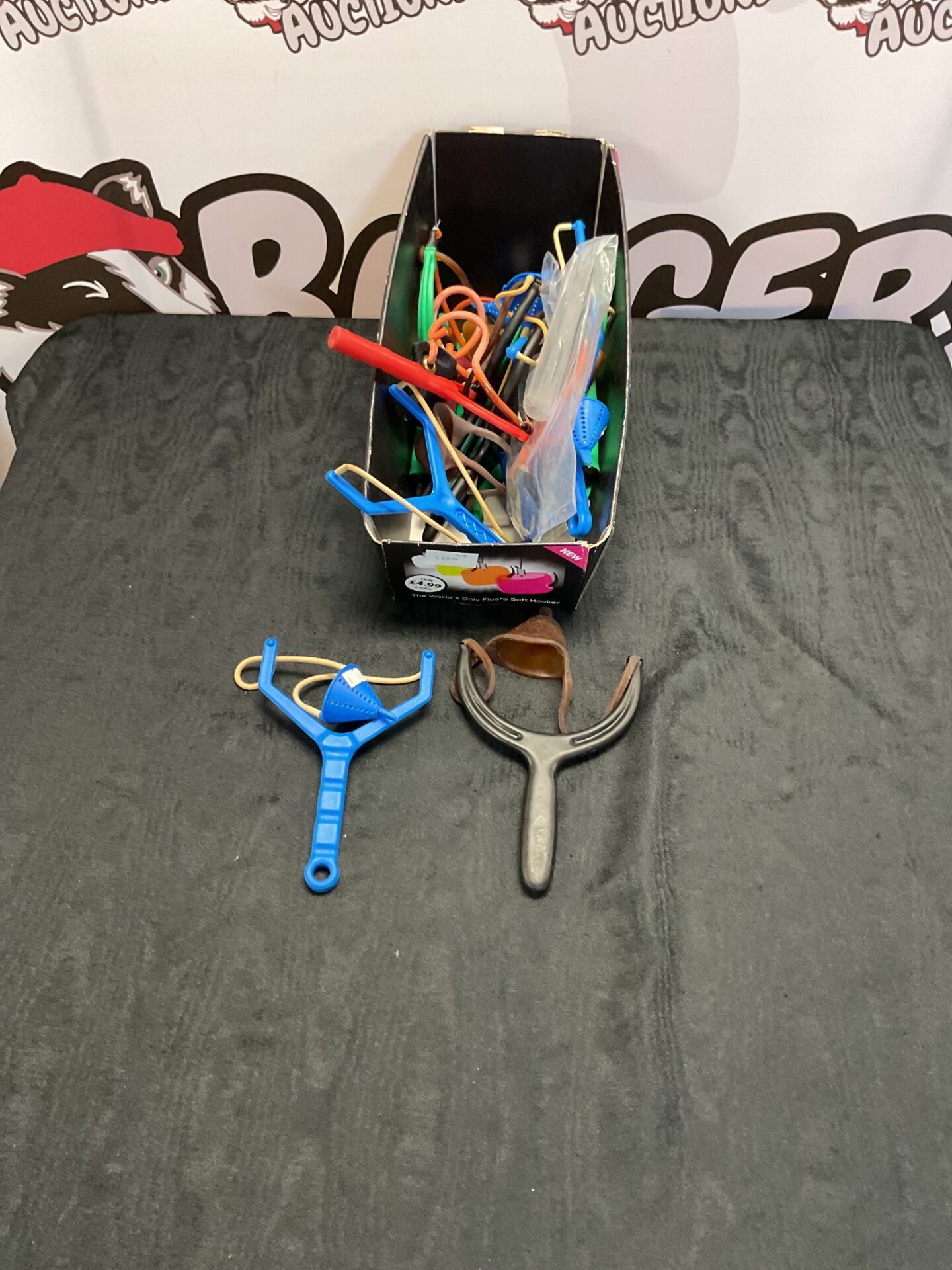 406 Box of toy catapults