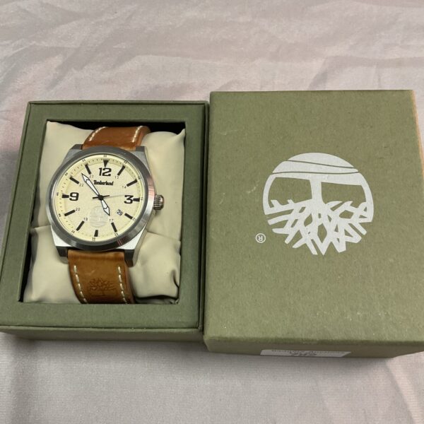 Boxed Timberland gents wristwatch with leather strap.