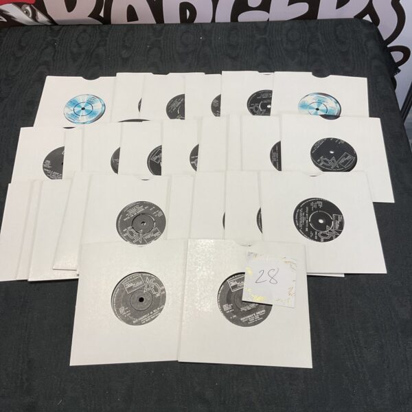 Lot of 28 vintage Motown 7 inch vinyl records for collectors.