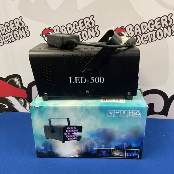 DJ smoke machine LED-500 for party and event lighting effects.