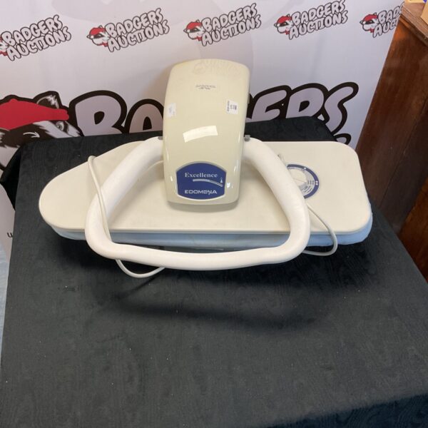 Vintage Excellence Edimena ironing board, folding laundry aid.
