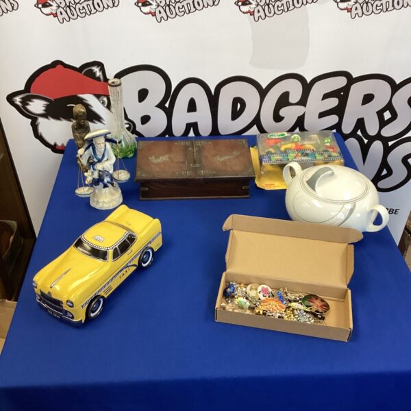 Mixed lot of vintage collectibles including a cigar box.