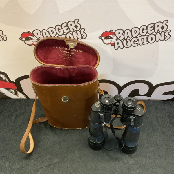 Vintage Denhill Skymaster 17x52 binoculars in a case.