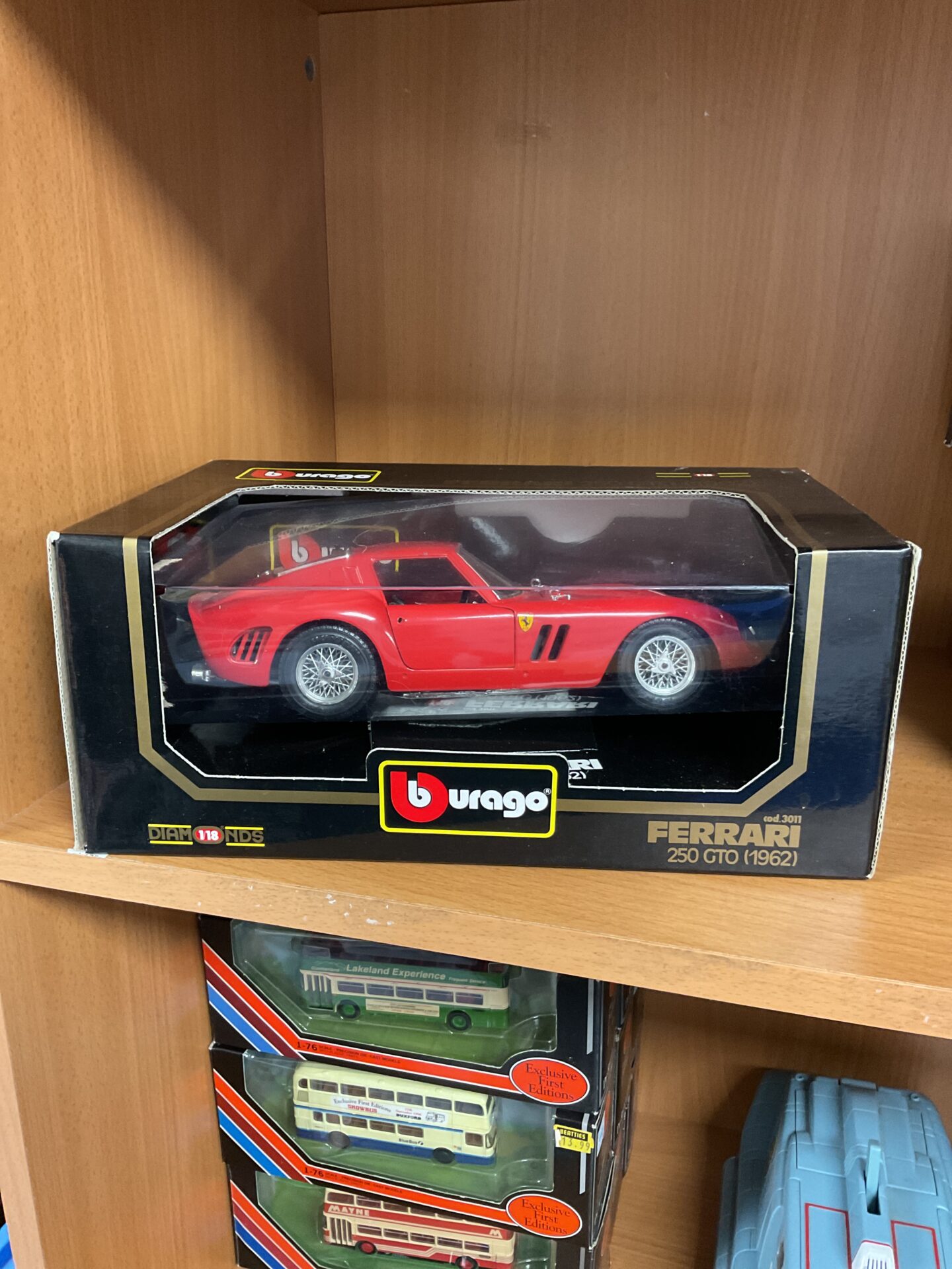 321 Burago ferrari 250 gto 1962 1/18 scale model car