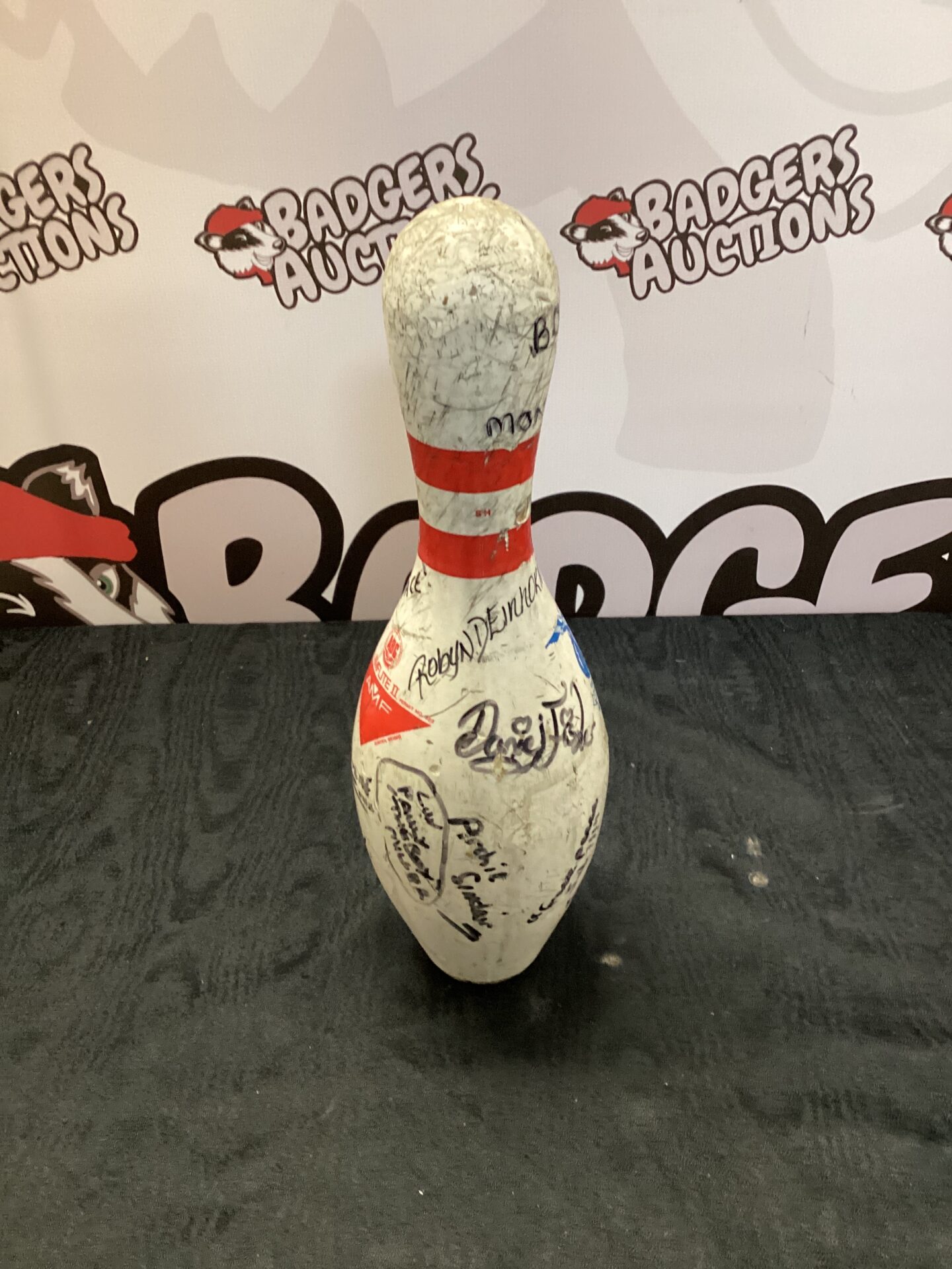 484 Signed AMF amflite II bowling pin