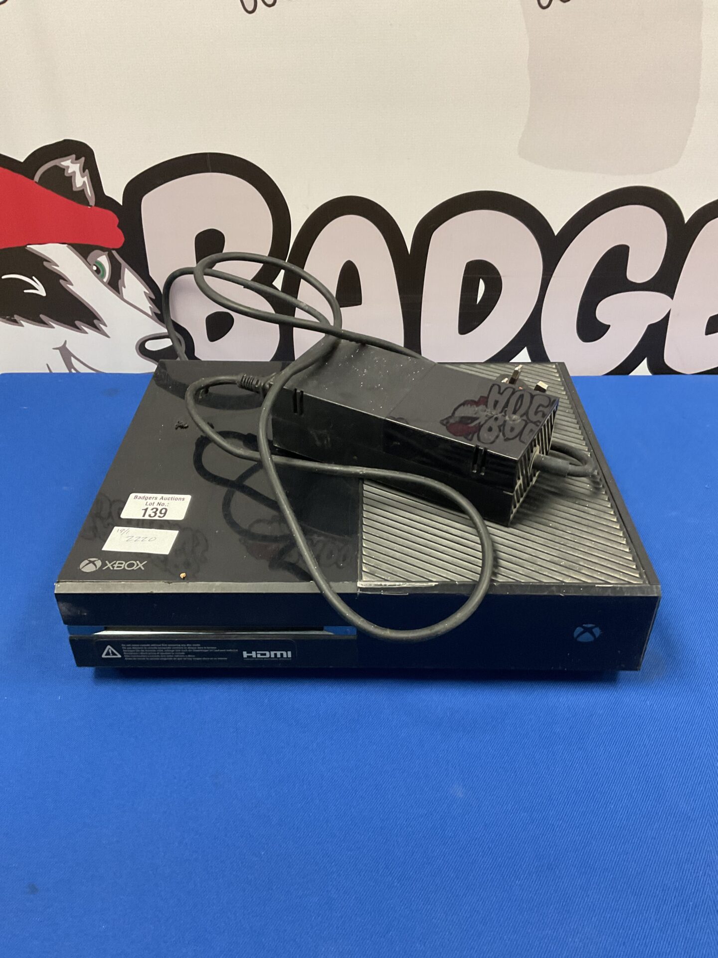 139 Xbox one console with power supply
