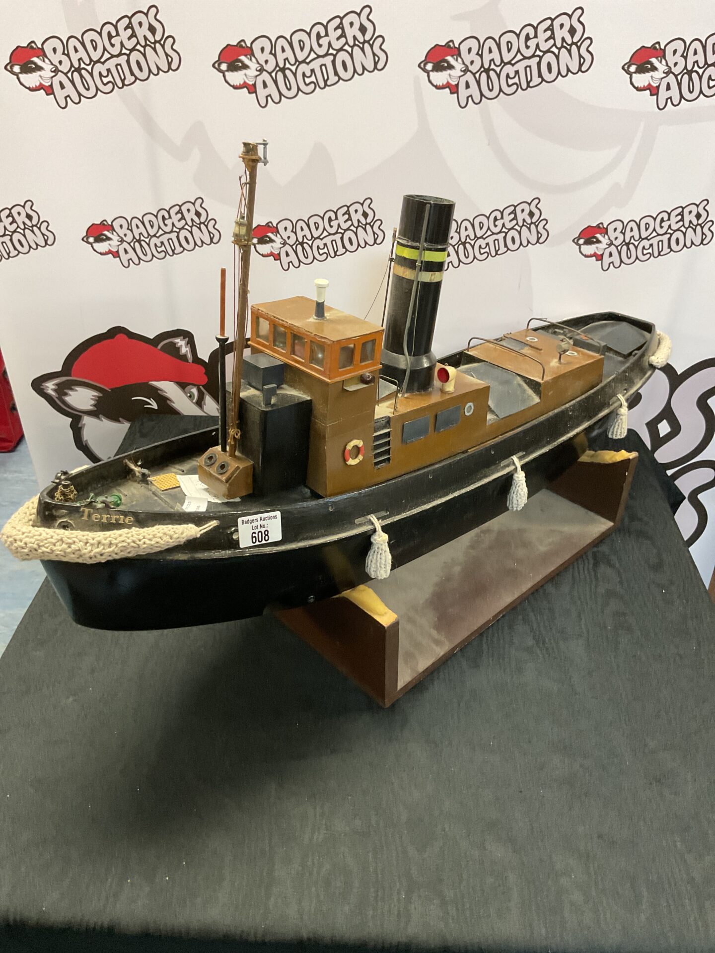 608 Model built, Rc Terrie aeronaut steam tug boat with stand