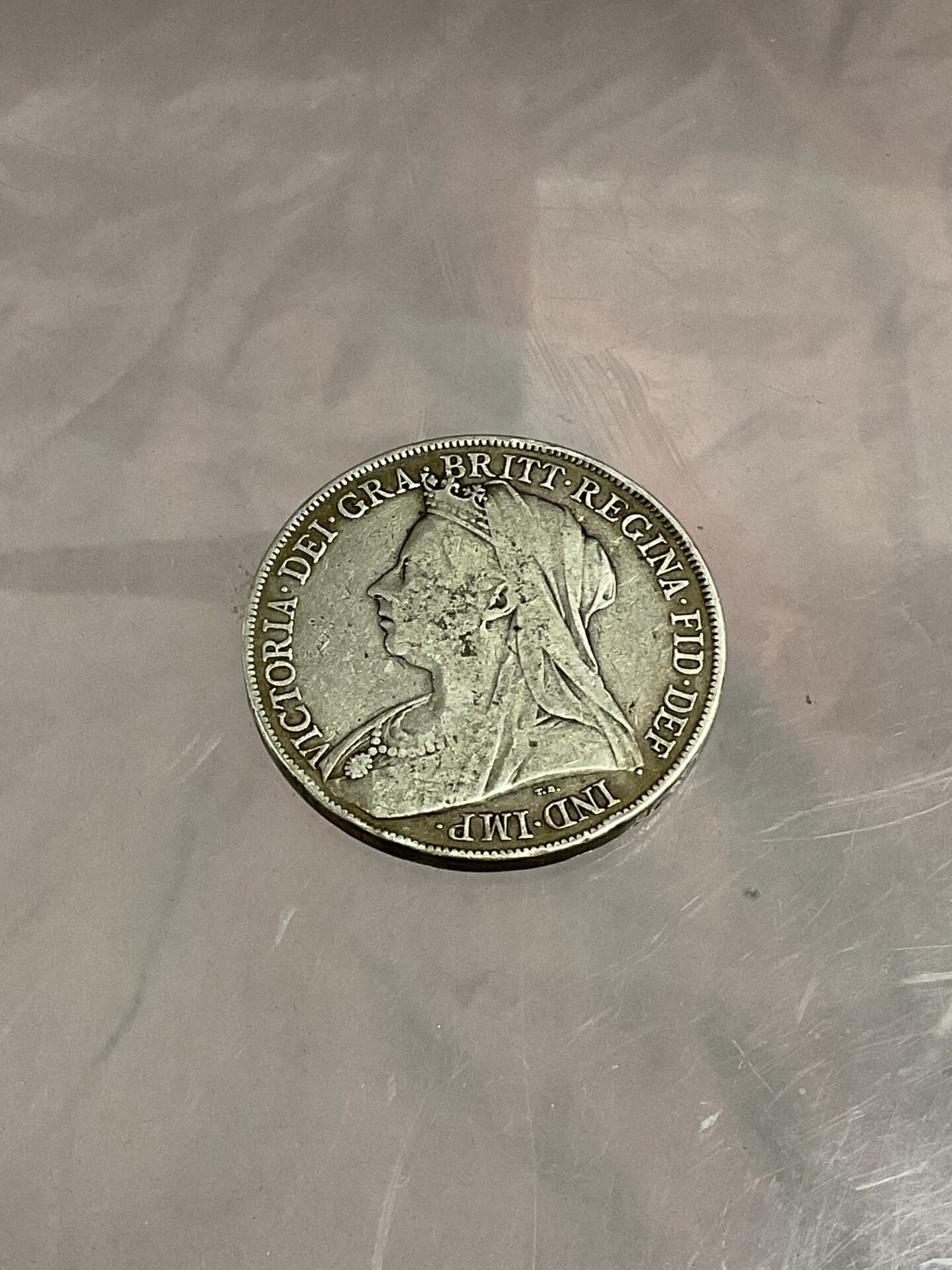841 1900 Victoria Old Head Silver Crown