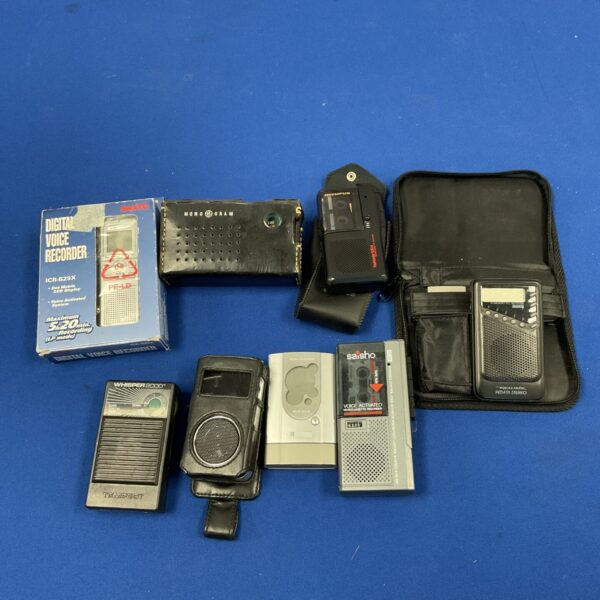 Vintage Saisho IC-R829 dictaphone recorder in used condition.