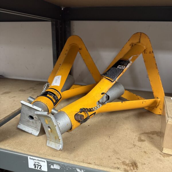 Pair of Halfords 2 ton axel stands for vehicle repair.