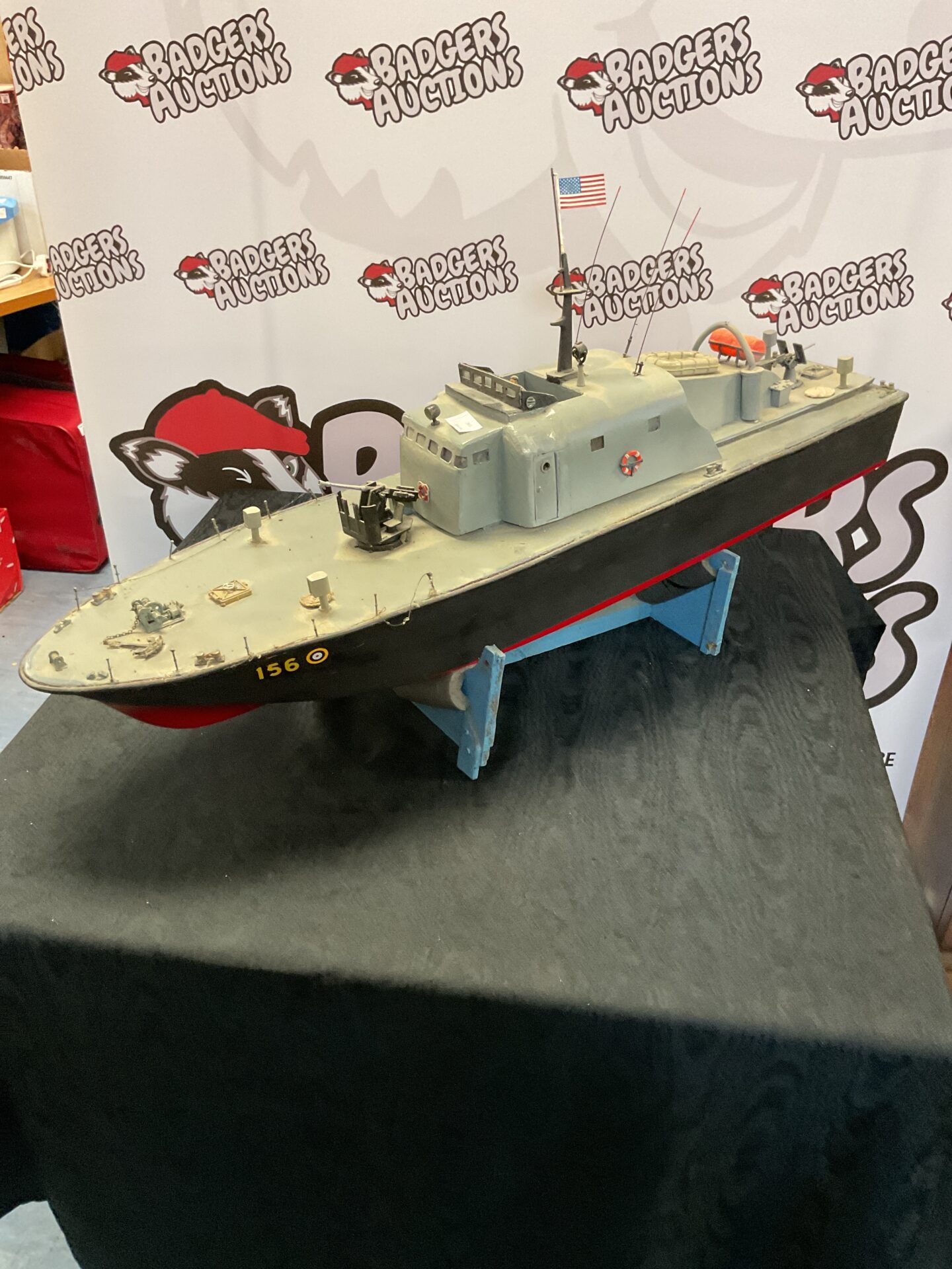 609 Model built, Rc Us Military PT 156 torpedo boat with machine guns and stand