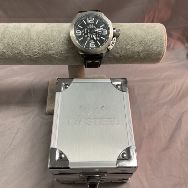 T W Steel gents quartz wristwatch in its original presentation box.