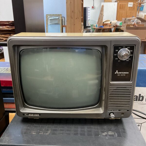 Vintage Mitsubishi BB-1207B television in a retro style.