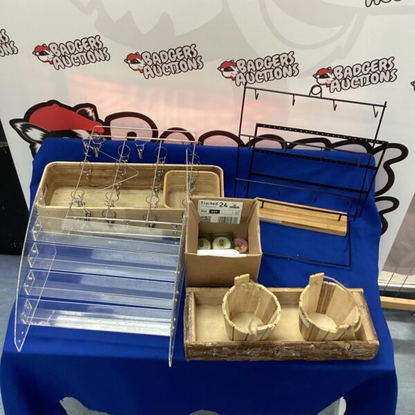 Mixed lot of jewellery display stands and hangers for retail.