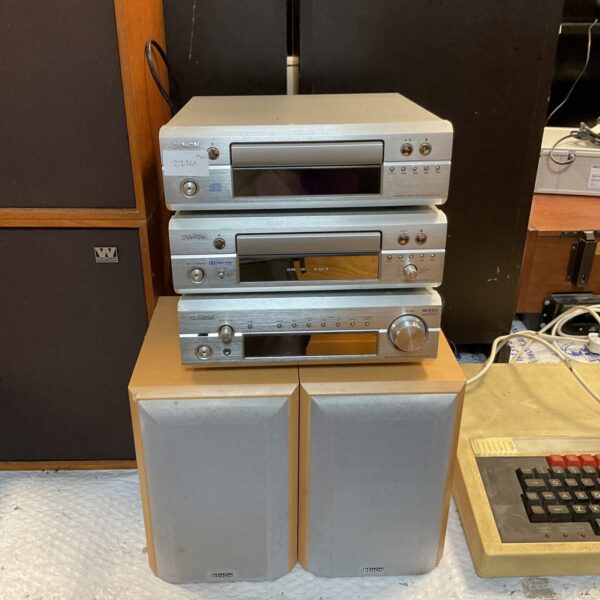 Vintage Denon HiFi system featuring DRA-F101 receiver and DRR-F101 cassette deck.