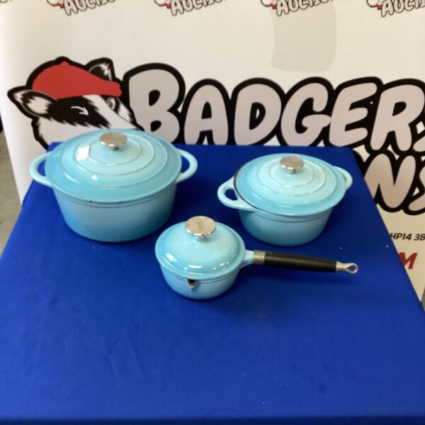 Blue Cooks Professional cast iron casserole dish with lid.