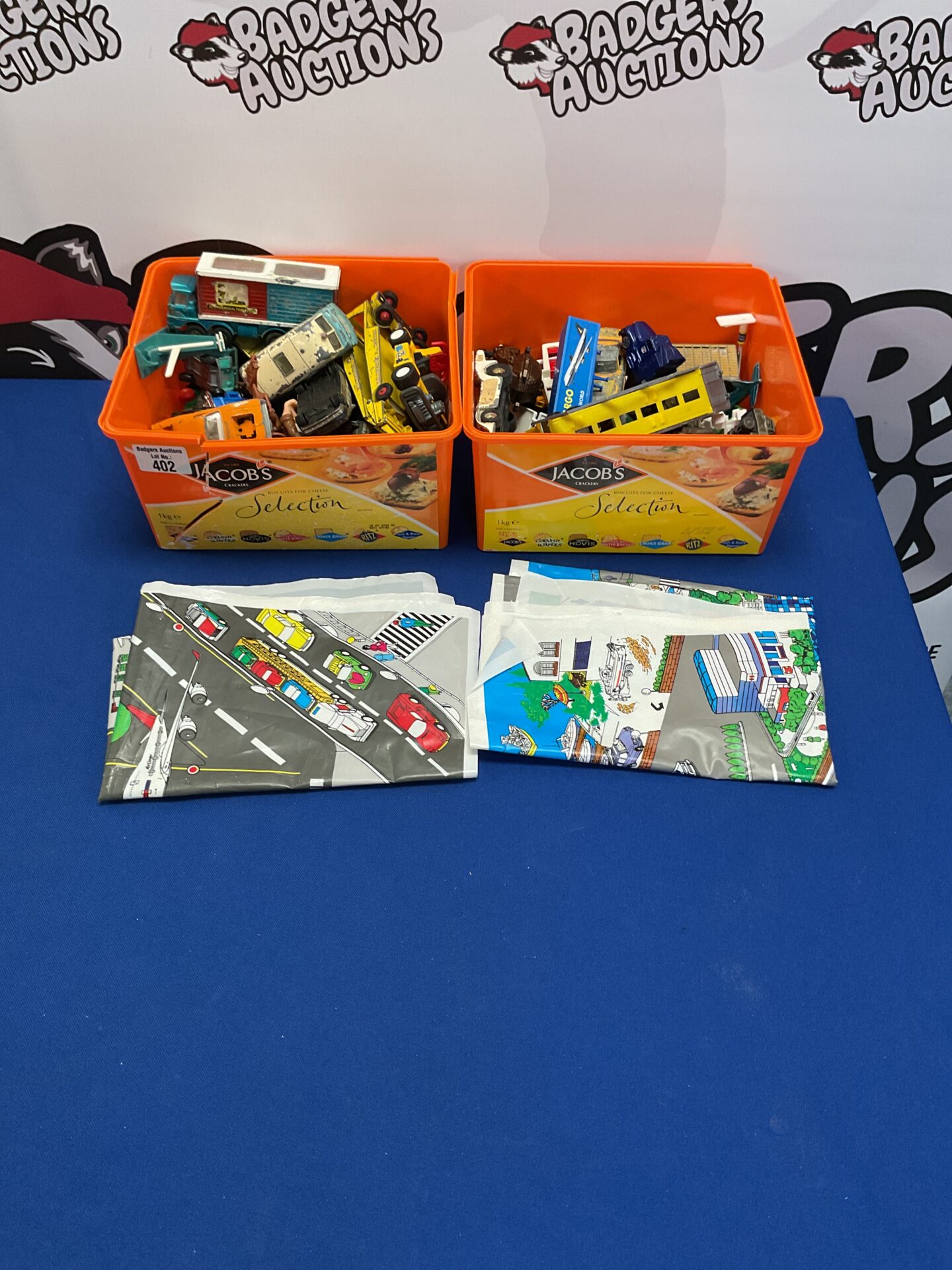 402 Two boxes of mixed diecast models inc matchbox and dinky