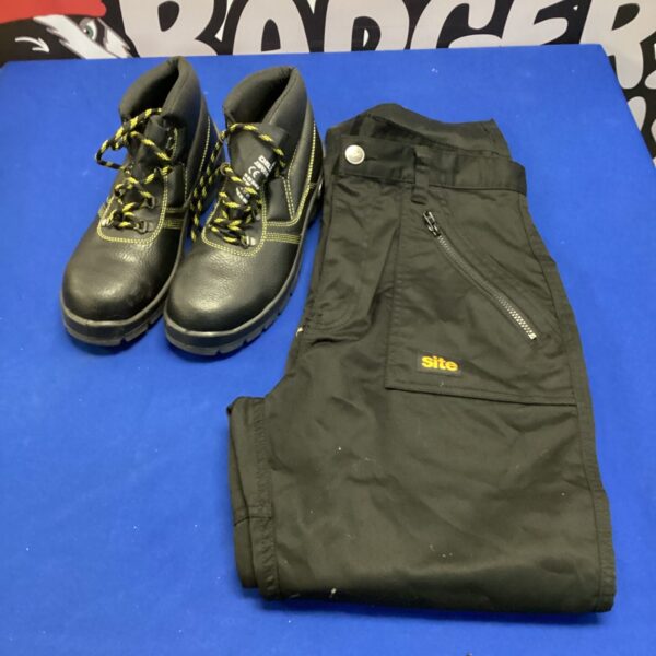 Site work trousers and Delta Plus safety boots bundle for construction.