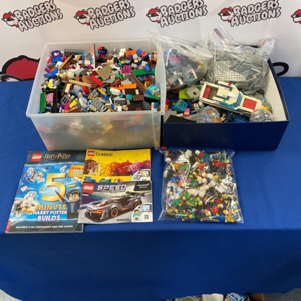 Mixed Lego lots in two boxes with minifigure bag.