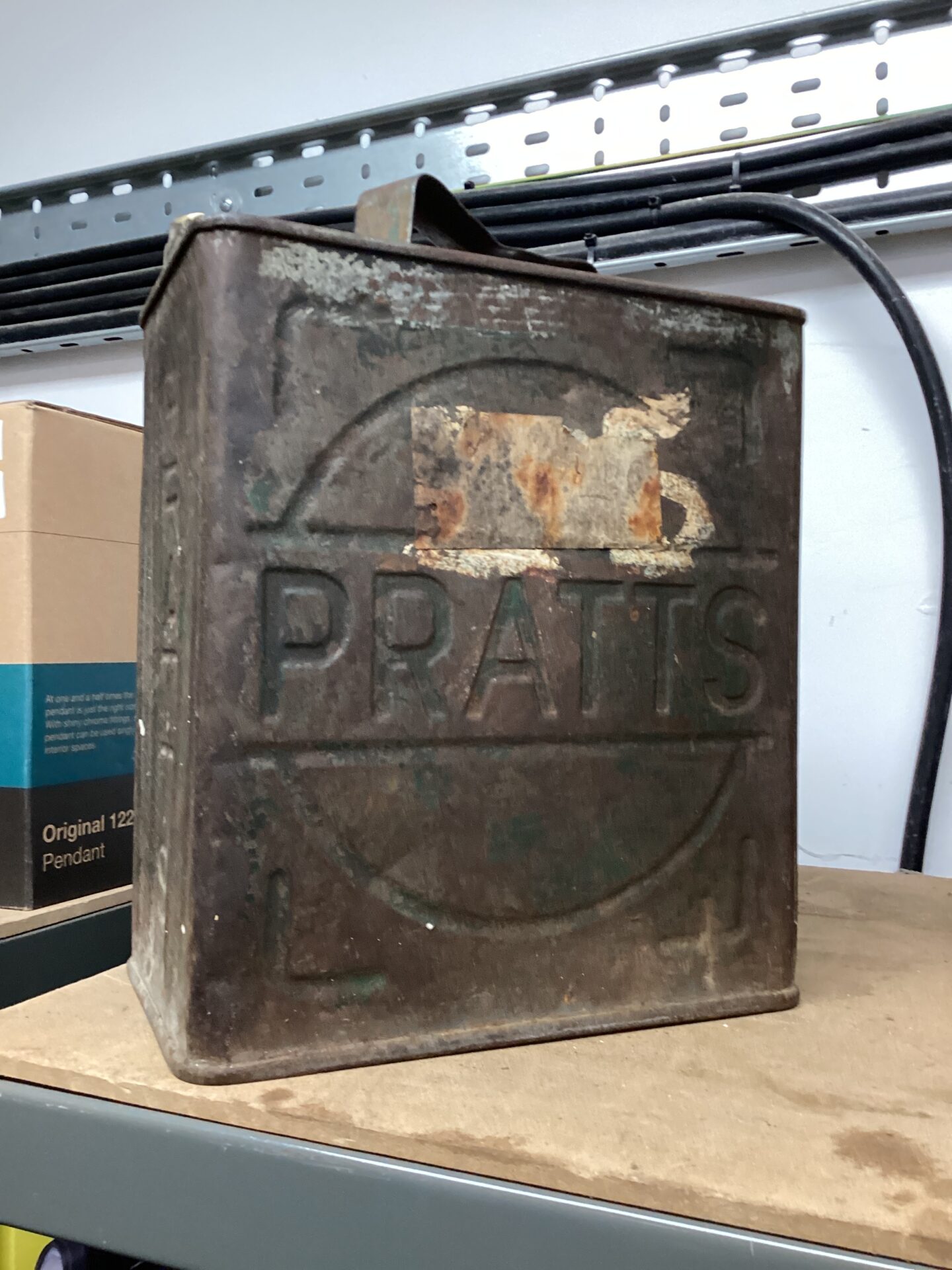 947 Vintage pratts petrol can