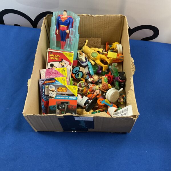 Mixed lot of Disney toys and collectible cards for collectors.