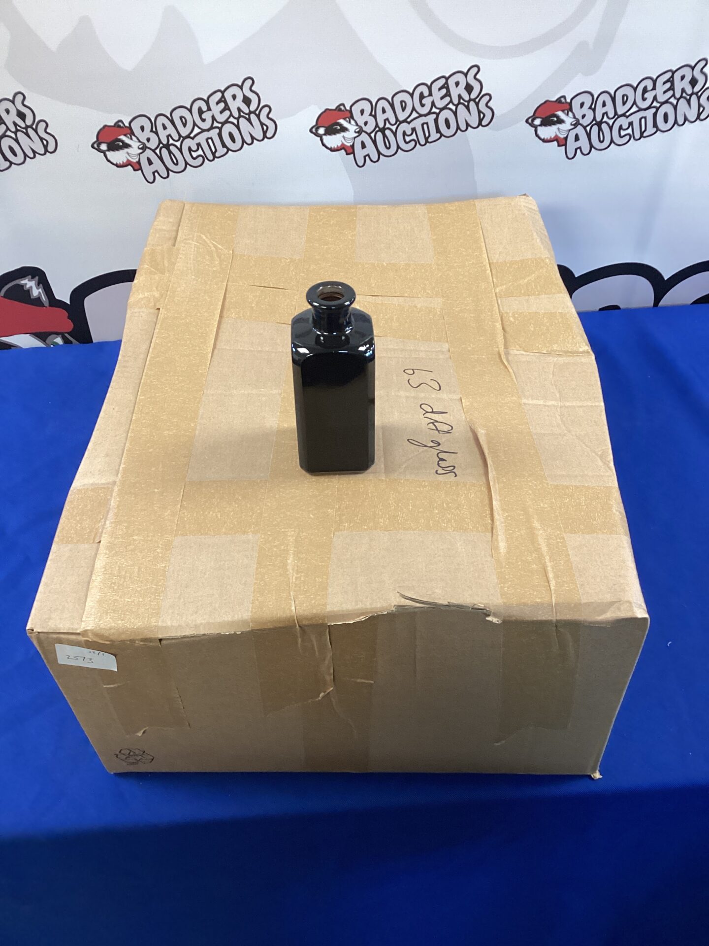 625 Box of approximately 63 glass diffuser bottles