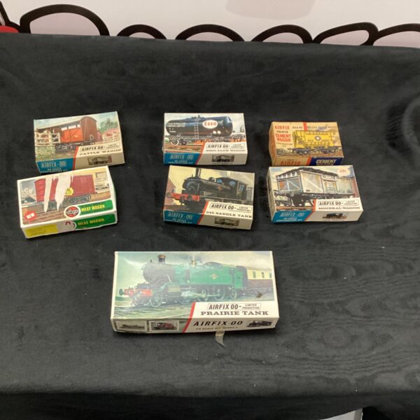 Airfix 00 scale cattle and cement wagon in original packaging.
