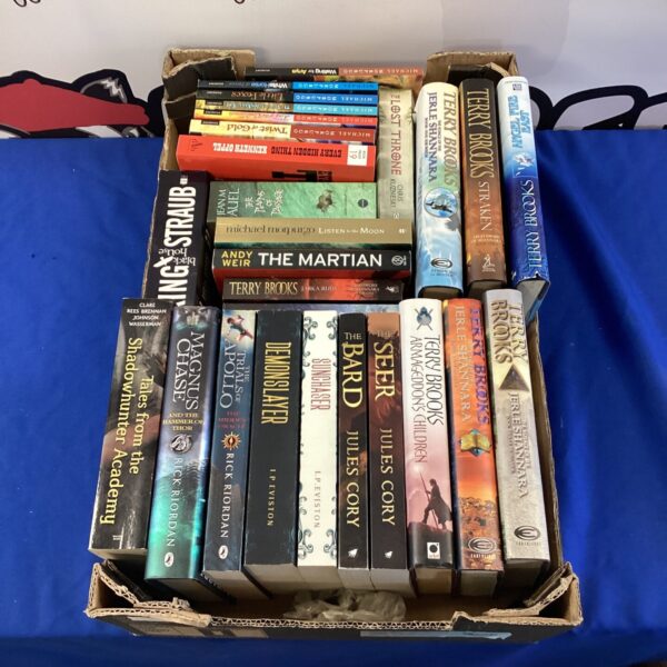Tray of assorted fantasy paperback books, including Dragon Slayer series.