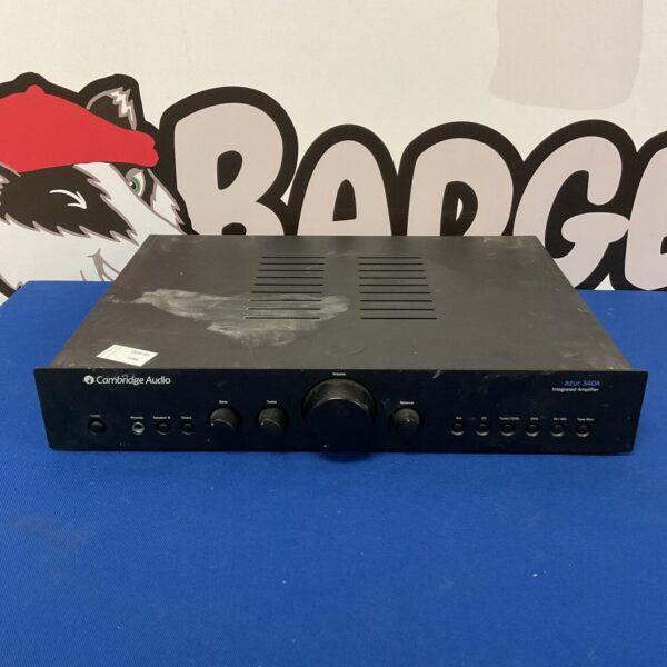 Cambridge Audio azur 350A amplifier front view.