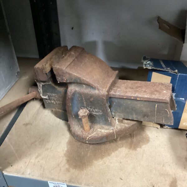 Vintage Papamo large bench vice for metalworking and workshop use.