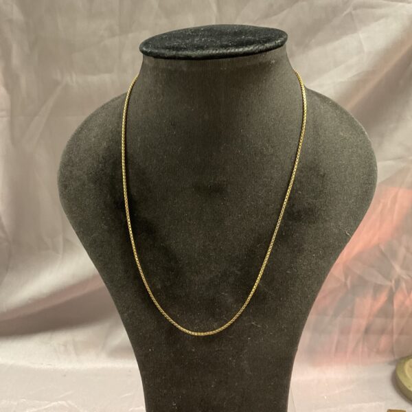 10/000 9ct gold 16” necklace 3.2g