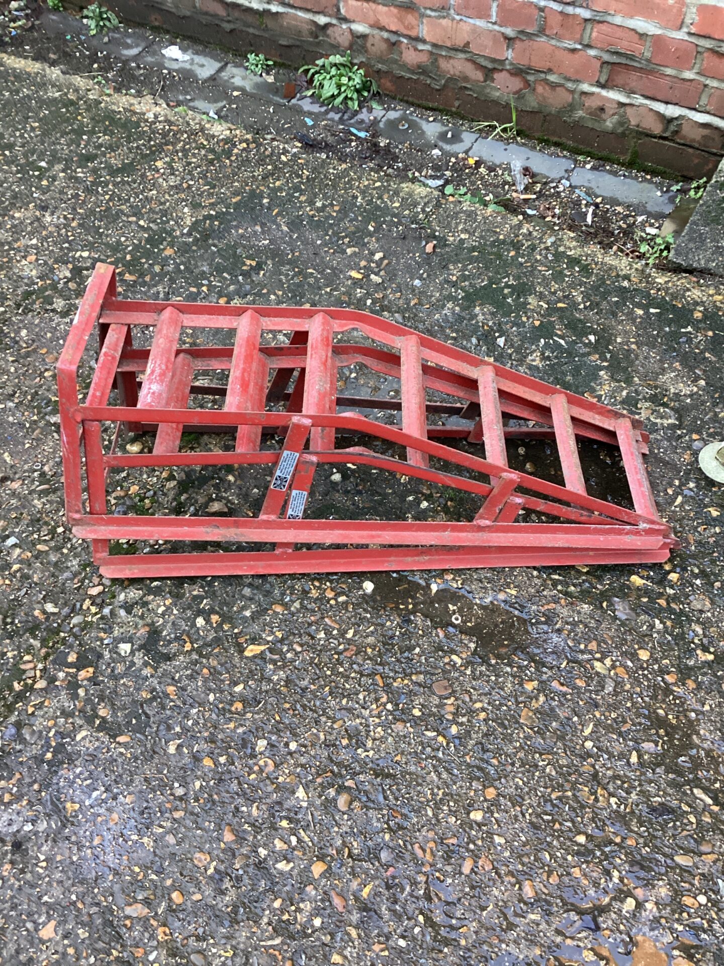 1161 Set of car ramps