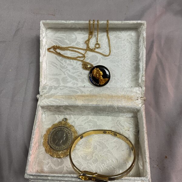 Vintage coin pendant and 24k gold plated bracelet set.