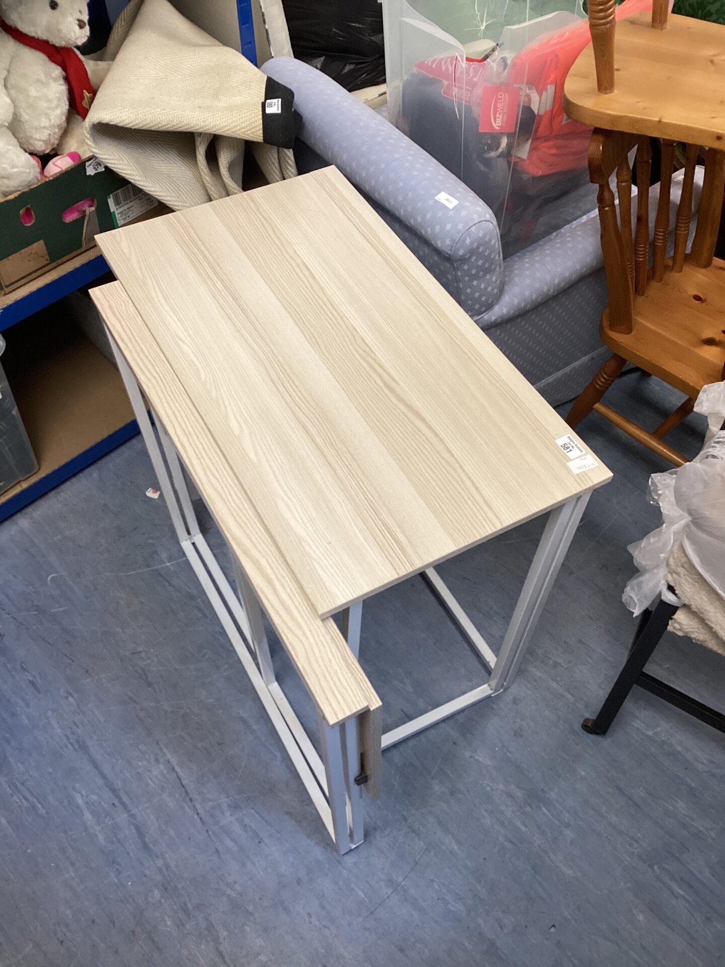 581 Two folding desks