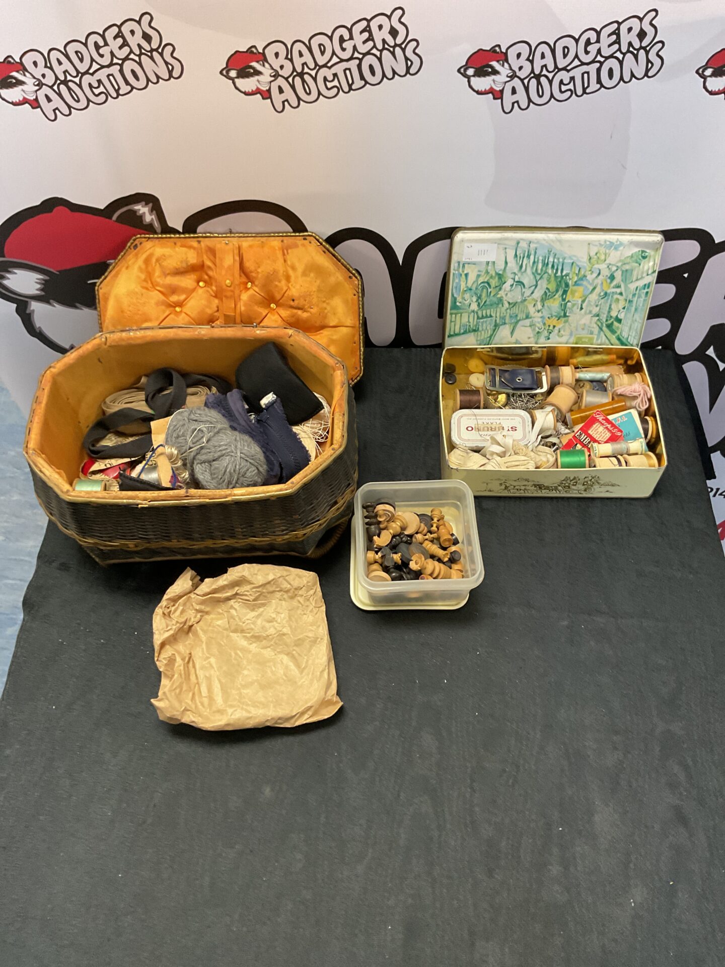 488 Vintage sewing basket and a tin of sewing accessories