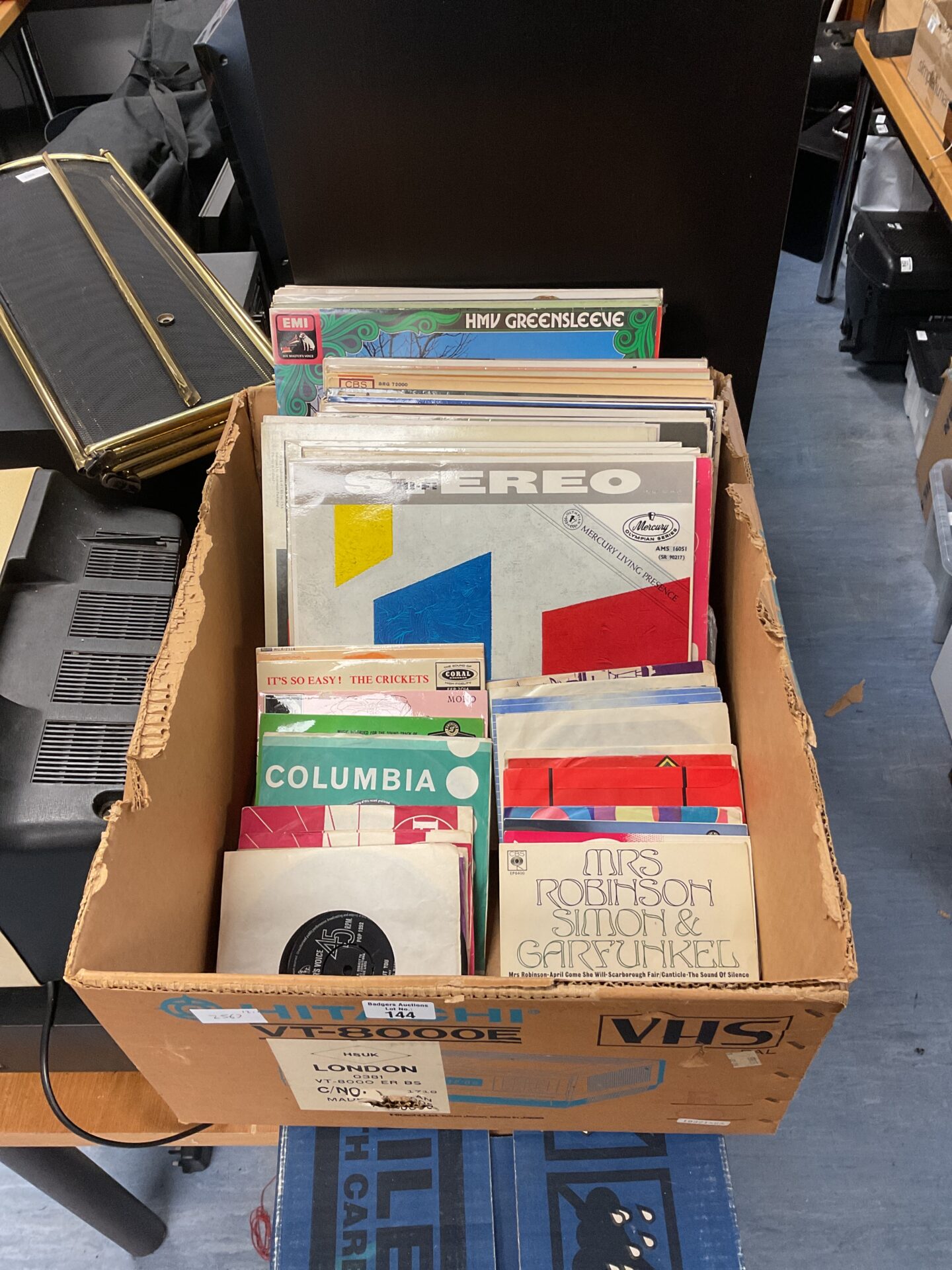 144 Box of 7” & 12” vinyl records mostly classical