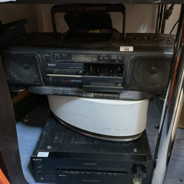 Vintage Sanyo Z30 boombox with speaker and Sony amplifier setup.
