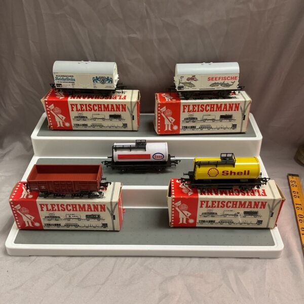 Vintage Fleischmann OO gauge trucks in original boxes, Shell and Esso branding.