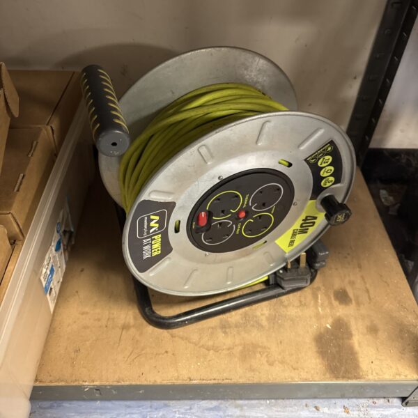 Masterplug 40m extension reel with four sockets for garden and DIY use.