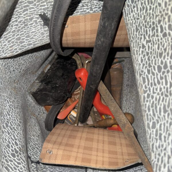 Mixed lot of metal hand tools from shed clearance.