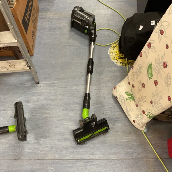 Gtech Pro 2 cordless vacuum cleaner in an untested condition.