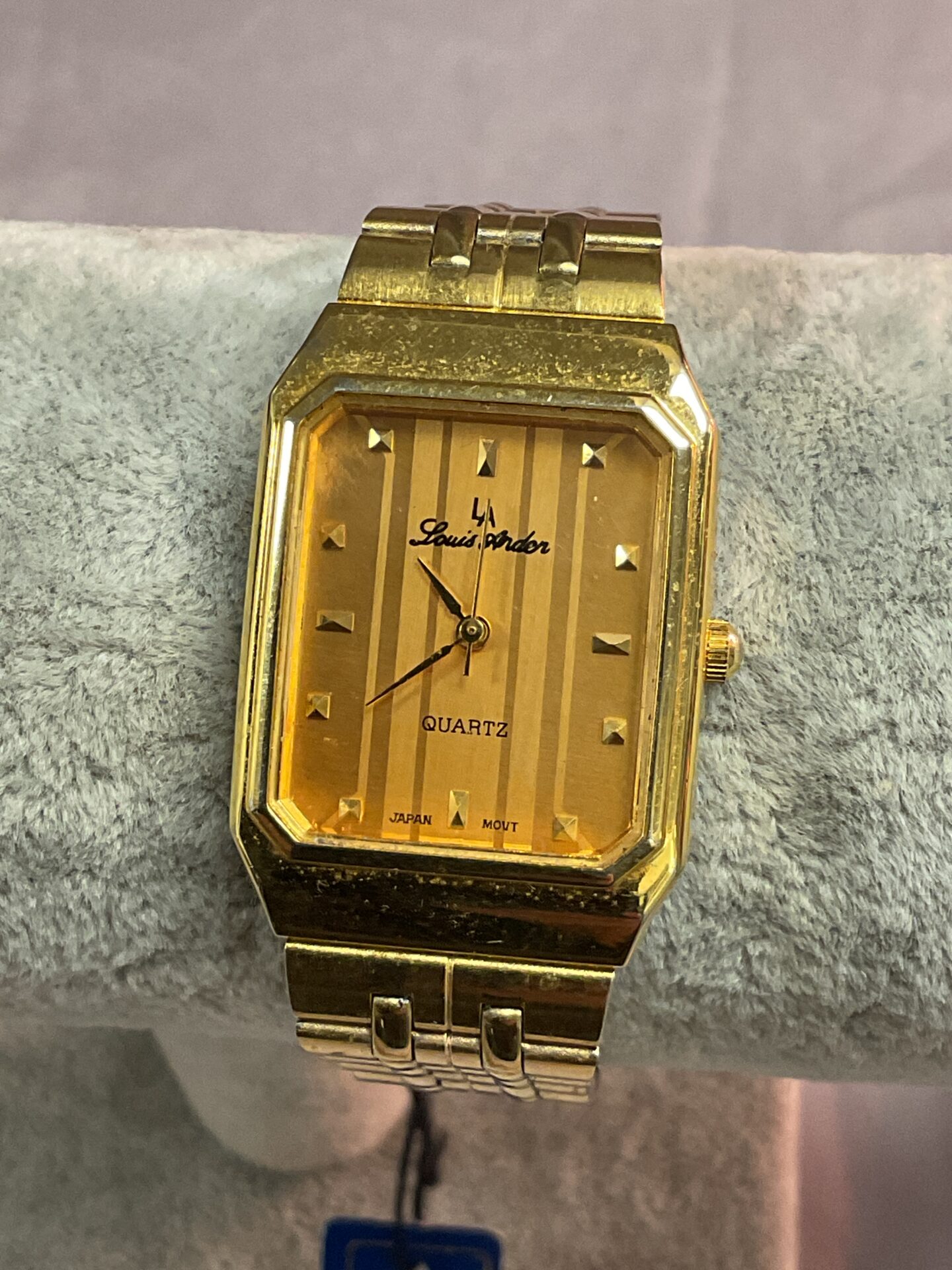 890 Louis Arden Quartz Wristwatch