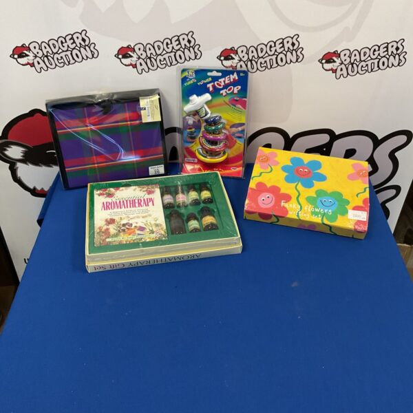 Mixed lot of vintage toys and stationery items.