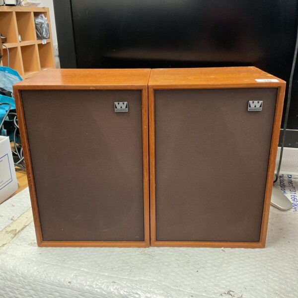 Vintage Wharfedale Denton XP2 speakers with walnut veneer.