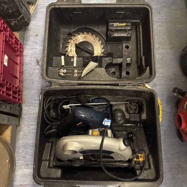Proset 1400w circular saw in carrying case, untested power tool.