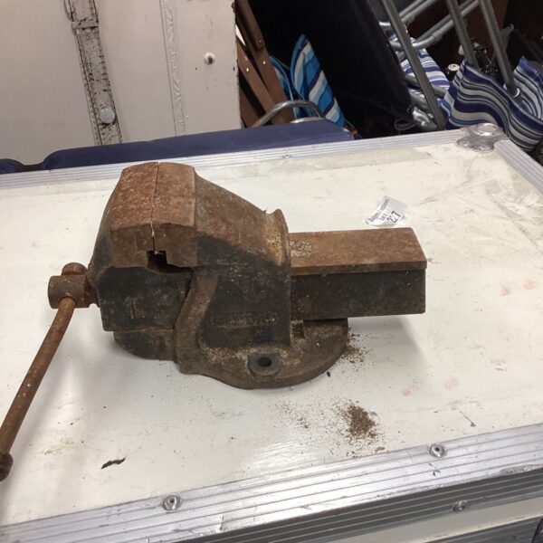 Vintage Record No1 bench vice for metalworking and workshop use.