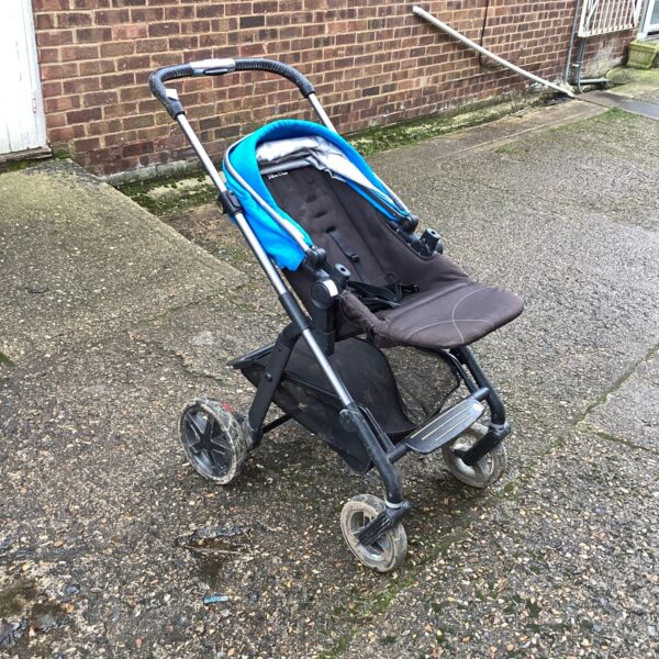 Silver Cross pushchair side view, showing adjustable seating.
